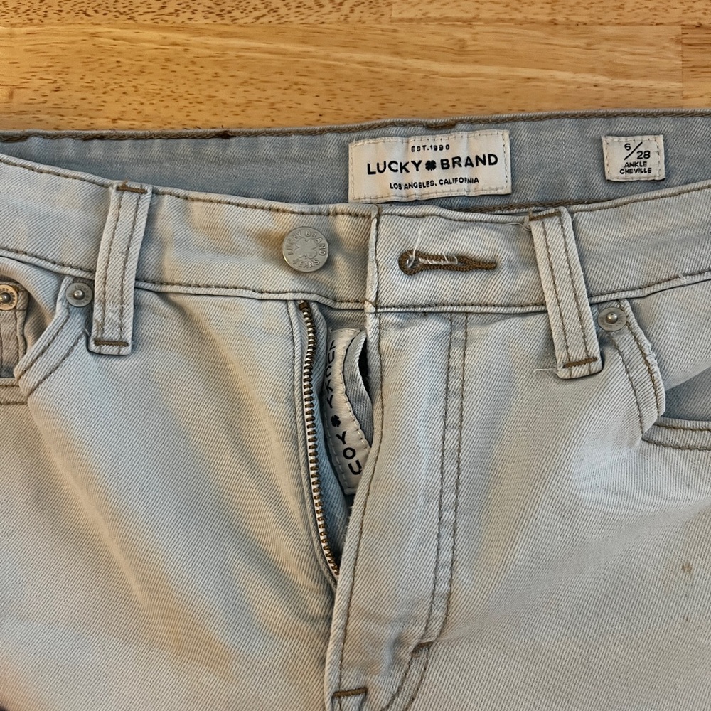Size 6 Lucky jeans